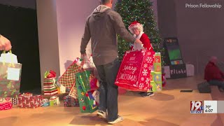 Program Gives Gifts to Children of Inmates | Dec. 24, 2025 | News 19 at 6 p.m.
