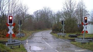 Spoorwegovergang Korbach (D) // Railroad crossing // Bahnübergang