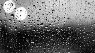 Som de chuva na janela com a tela escura para dormir | Acalmar a mente e relaxar