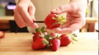 How to Remove the Core of a Strawberry in Seconds