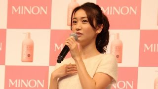 大島優子、CM続編は“彼の引越し”描く　「ミノン」新CM発表会(3)