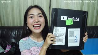 Unboxing the Silver Creator Award from YouTube เปิดกล่องโล่เงินจากยูทูป [ครูฝ้าย KruFai]