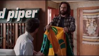 Silicon Valley S03E08 -- Pied piper new Jacket is horrible