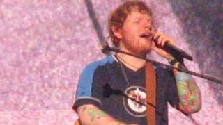 Ed Sheeran - Shape of You - Winnipeg - Divide Tour 2017
