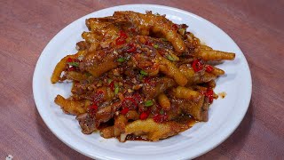 以后鸡爪买回来，你就像我这样做个蒜香鸡爪，软烂入味好吃又下饭