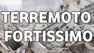 Ultime notizie!!  Un fortissimo terremoto ha colpito l’Italia giovedì notte Grande paura