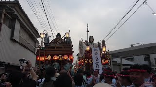 佐原の大祭中日/八坂神社で式典後/年番引継ぎ行事/香取街道で通し砂切その後年番区荒久区の山車が最後尾に