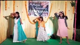 Mehndi dance performance