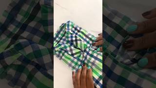 How to Fold Shirts 👕#shirts #travel #foldingclothes #folding #foldinghacks #howtofoldashirt #shirt