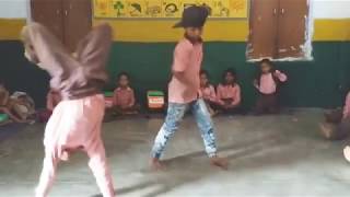 Bezubaan kabse by primary School boy