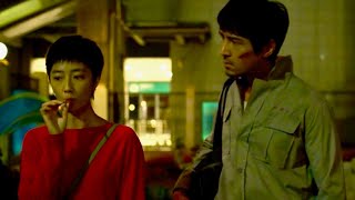 寂れたリゾート地で水浴嬢と男の不穏な出会い／映画『鵞鳥湖の夜』本編冒頭映像