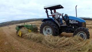 Juntar e enfardar palha | New Holland TS90 + Kverneland Taarup 9035 + John Deere 339E [GoPro]