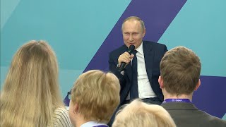 Путин пошутил о знаниях Кудрина в науках