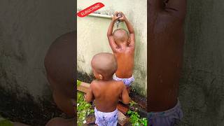 🌞அப்பாடா என்ன வெயில் 🌞 என்ன வெயில் 🚿 Twins alaparaigal 🧑🏻‍🤝‍🧑🏻 #3A #twins #summer #subscribe #shorts