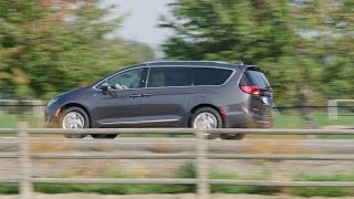 2017 Chrysler Pacifica Limited Review - AutoNation