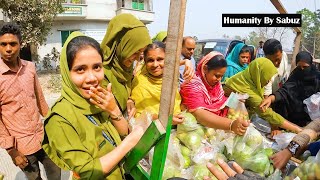 ভ্যান ভর্তি ফল ১৫ মিনিটেই শেষ