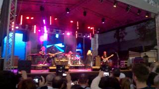 Bonnie Tyler - It's a heartache 2014 live Alba Iulia Romania