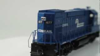 Walthers Proto 1000 Series HO Scale Conrail #1677  Diesel EMD GP15-1 Locomotive