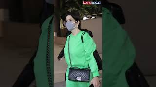 Maheep Kapoor Snapped at Mumbai Airport's Arrival #shorts