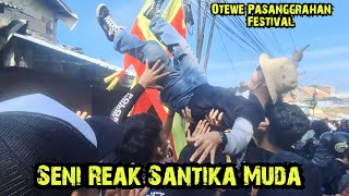 Serunya Seni Reak Santika Muda menuju Tempat Festival