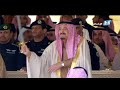 خادم الحرمين يشارك في أداء العرضة السعودية خلال رعايته الحفل الختامي لمهرجان الملك عبدالعزيز للإبل