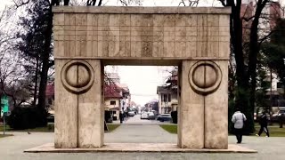 Targu Jiu, Romania - City Walk Visiting Constantin Brancusi’s Sculptural Ensemble ASMR