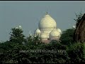 taj mahal on the banks of the yamuna river agra