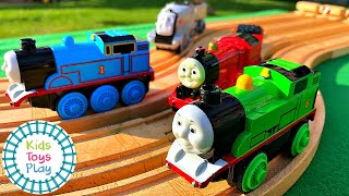 Thomas and Friends Mystery Wheel Motorized Wooden Railway Train Races