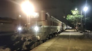 Classic 'Ghost Livery' WAG 5 does the shunting of Howrah Mumbai CSMT Mail to Howrah for departure ❤️