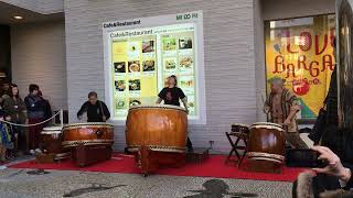 Japanese drums in front of Nagano station on New Year's Day 2017.