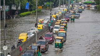 Delhi Weather: यमुना के जलस्तर में फिर बढ़ोतरी, बाढ़ से बेहाल दिल्ली-NCR में बारिश, लंबा ट्रैफिक जाम
