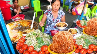 Kỳ lạ Quầy Bún Cua Tảng, Cơm Cá Đồng Kho Bằng Thau Ngon Rẻ khách đông rối loạn