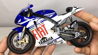 Altaya 1:12 Colin Edwards #5 Yamaha YZR-M1 Motogp Bike Diecast