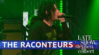 The Raconteurs Perform 'Bored And Razed'