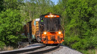 EMD Country, ABC 1502 leads a stone train into Akron on the Gilcrest WYE.