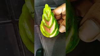 अमरूद को काटकर बनाया कितने प्यारा डिजाइन || How to make guava fruit cutting #design #viralshort