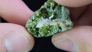 Epidote - Ca₂Al₂(Fe³⁺)(SiO₄)(Si₂O₇)O(OH)