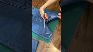 transforming skinny jeans into a skirt and top👖♻️ #upcycling #thriftflip #thrifttransformation