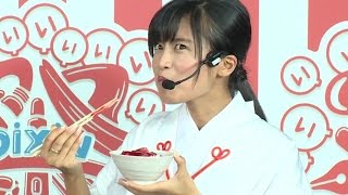 小島瑠璃子、味覚混乱にパフェ転落！巫女姿で登場「pixiv祭」オープニングセレモニー