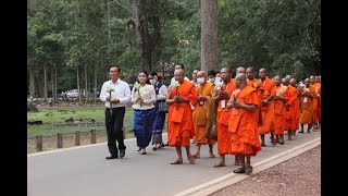 អាជ្ញាធរ និងពុទ្ធបរិស័ទ ក្នុងខេត្តសៀមរាប រៀបចំក្បួនដង្ហែពិធីបុណ្យវិសាខបូជាយ៉ាងឱឡារិក