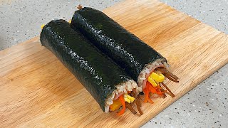 김밥집사장님이 힘드시데요... 기본 김밥이 너무 맛있어서 쉴틈없이 말아야하니까?! 김밥집사장님의 기본김밥, 우엉김밥만들기 : 김밥이 이렇게 맛있어도 되나 싶네.. :) GIMBAP