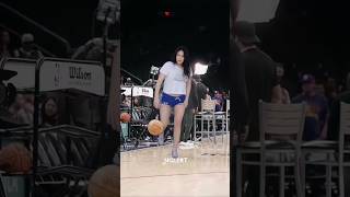 this idol can dunk