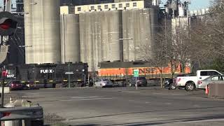 BNSF #2329 \u0026 FURX # 5515  arrive light @ Vancouver, WA yard 1/29/19