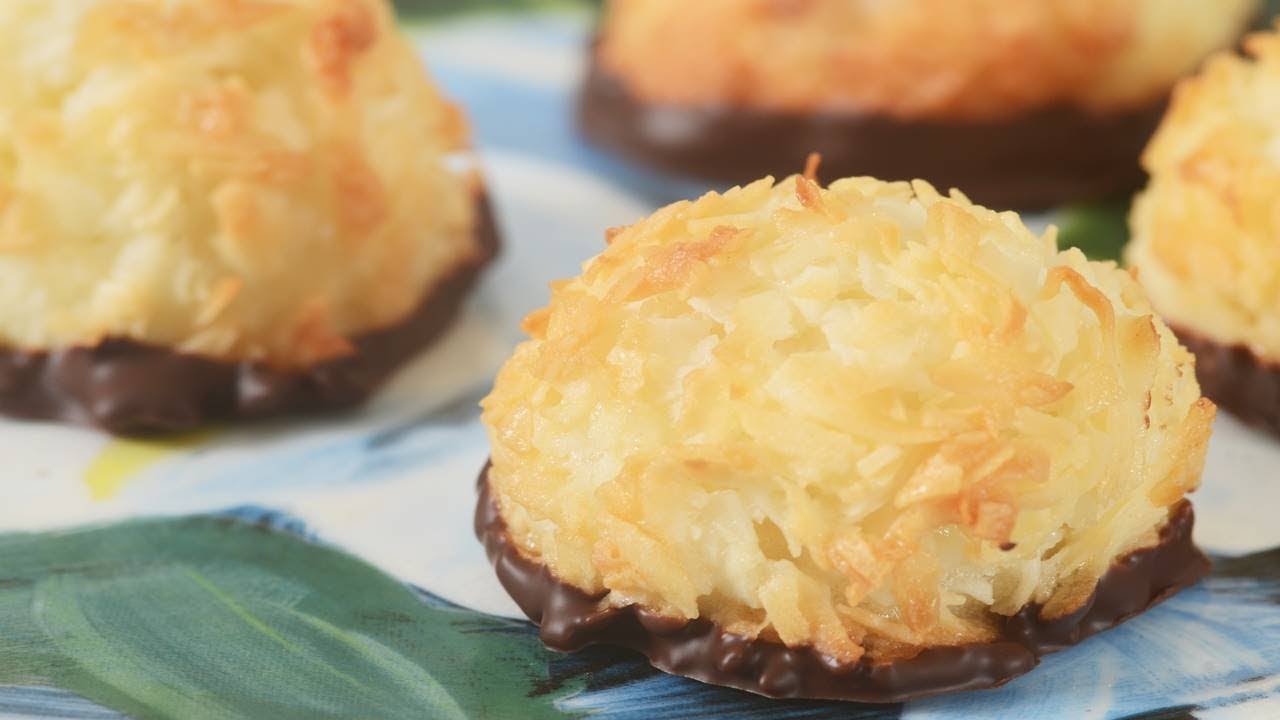 Coconut Macaroons Recipe Demonstration - Joyofbaking.com - YouTube