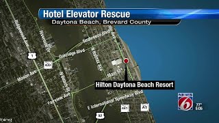 24 rescued from elevator