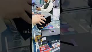 This is a unboxing of the Samsung galaxy z fold on the shop