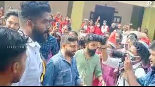 പെൺ കോട്ടയിലേക്ക് 🥳Unni Mukundan ന്റെ Mass Entry🔥| Sree Narayana Women's College kollam ✨|Devuz Home