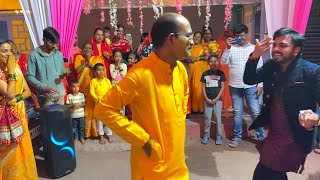 Epic Dance-Off: Son-in-Law \u0026 Father-in-Law Groove to ‘Suno Sasurji’ – Must Watch!