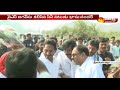 actor bhanuchandar meets ys jagan వైఎస్‌ జగన్‌ను కలిసిన సినీ నటుడు భానుచందర్‌