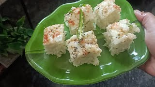 इतना आसान की पहली बार में ही परफेक्ट bna लेंगे । instant suji dhokla recipe।